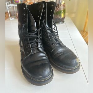 Dr. Martens Black 10-eye hole boots